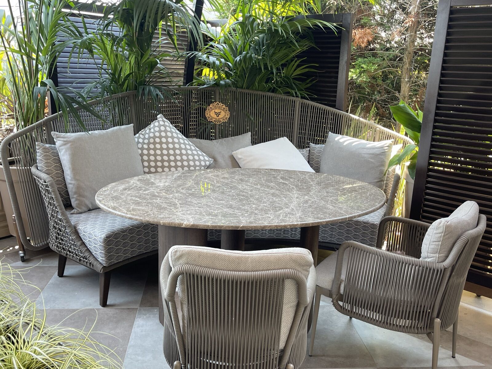 Swissôtel · teras separatörleri